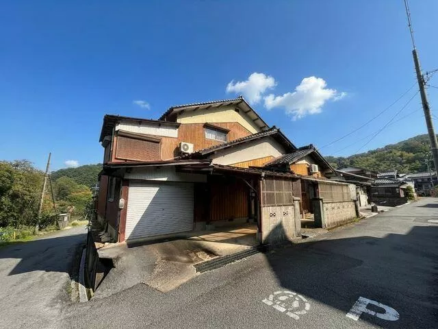 Toyooka City, Tobaki (Toyooka Station) 2-story 7DK