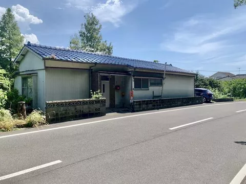 Tsurukawauchi, Akune-city (Akune Sta.) Single story house, 3DK

1,000,000 yen