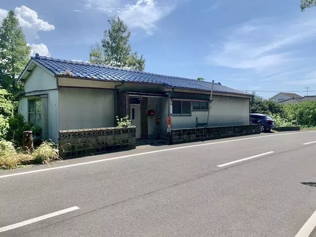 Tsurukawauchi, Akune-city (Akune Sta.) Single story house, 3DK

1,000,000 yen