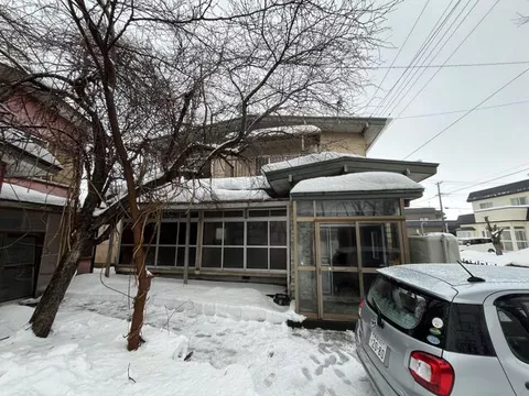 Goshogawara City, Matsushima-cho 8-chome (Goshogawara Station) 2-story building 3DK