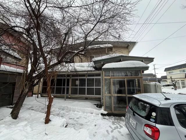 Goshogawara City, Matsushima-cho 8-chome (Goshogawara Station) 2-story building 3DK