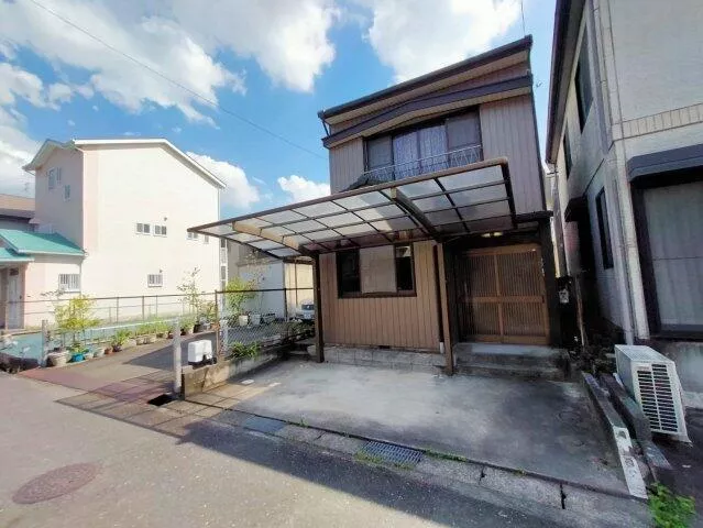 Inazawa City, Heiwa-cho Kamimaenami (Katsuhata Station) 2-story 4LDK