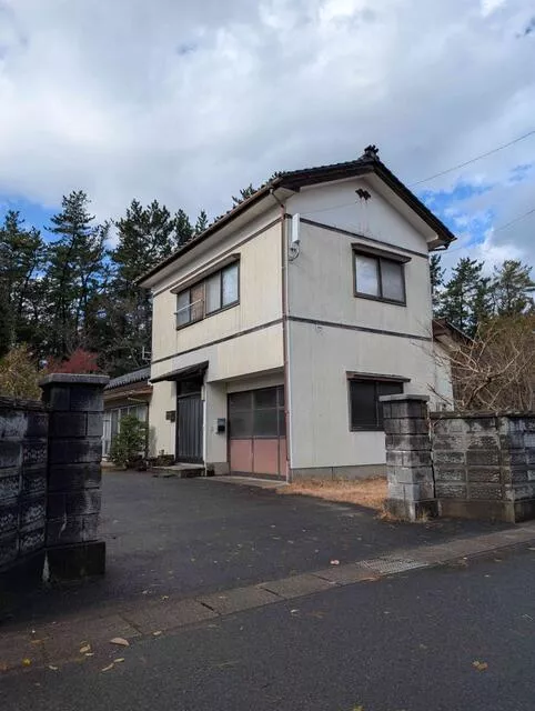 Akumi County, Yusa Town, Fukiura, Nishihama (Fukiura Station) 2-story building 6DK