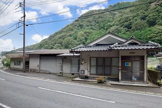 Used single-family home Misaki Town Nishikawa