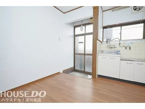 / Available for viewing today / 8 minutes on foot from JR Tozaisen "Mheidjima" Station; suitable for residential use or investment.