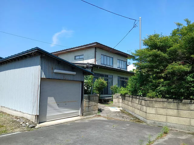 Yonezawa City, Kubota Town, Kubota (Okitsuma Station) 2-story building 7SLDK