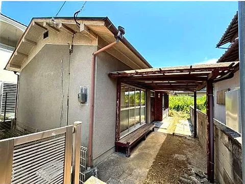 Used single-family home in Tenri City, Ikemoto Town