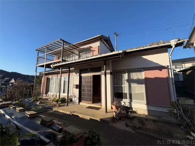 Gamagori City, Katahara Town, Nishitofu (Nishiura Station) 2-story building 7DK
