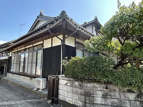 Used single-family home in Usa City, Oaza Shimosho Futsube