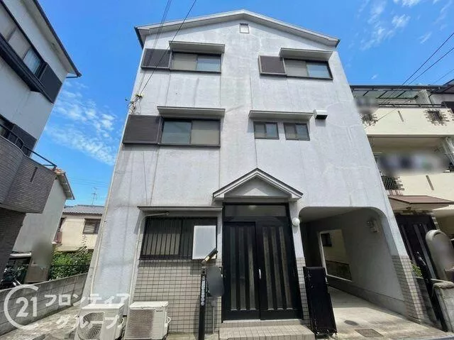 Higashi-Osaka City, Higashi Ishikiri Town 2-chome (Ishikiri Station) 3-story 4DK