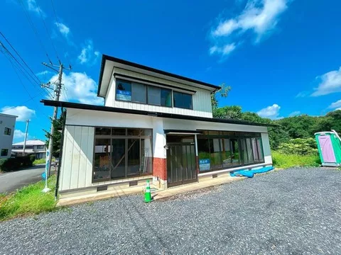 [Open House Scheduled] Interior and exterior renovation planned / Move-in available within the year / Water facilities replacement / Parking for 4 cars available