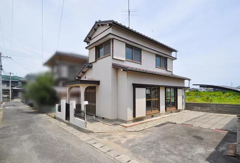 Naruto City, Otsu-cho Yoshinaga (Konpira-mae Station) Single-story building 2LDK
