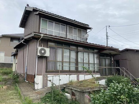 5LDK two-story building in 2-chōme, Gochi, Joetsu City (Naoetsu Station).