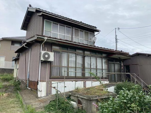 5LDK two-story building in 2-chōme, Gochi, Joetsu City (Naoetsu Station).