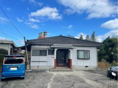 ・Koyamada Elementary School ・Kawato Junior High School ・Traditional Japanese-style house ・Renovation proposals available.