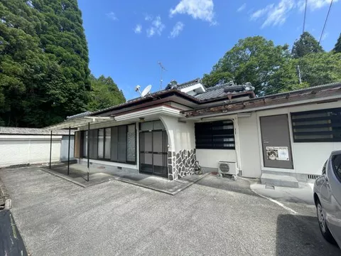 Aira District, Yusui Town, Kawanishi (Yoshimatsu Station) Single-story building 4DK
