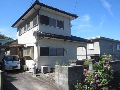 Used single-family home, 9 minutes on foot from the Kayaki Entrance bus stop