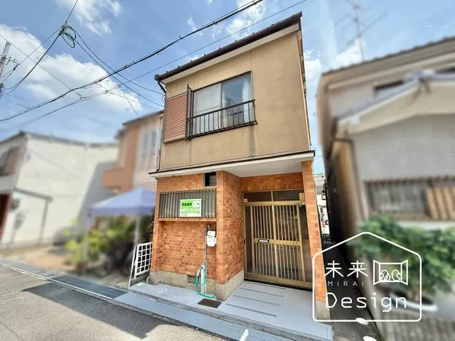 <Surrounding facilities are abundant and convenient for living!> ◆ The station is on flat, level ground!