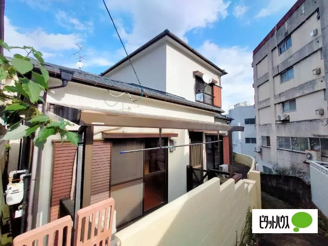 Yadake-cho, Sasebo City (Sasebo Chuo Station) 2-story building 3DK