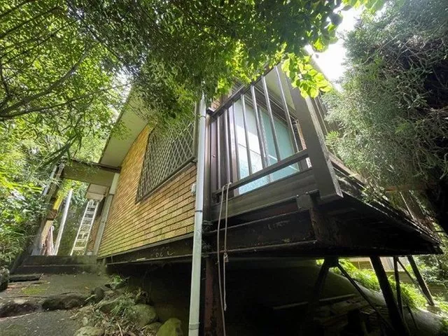 Izu-yama 4 million yen