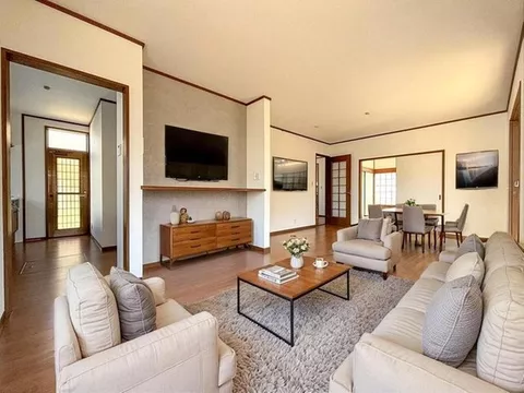 【Immediate response available】☆Renovation completed☆ There is a spacious garden♪