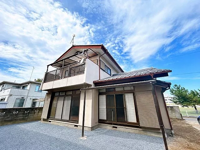 Used single-family home in Tomizuka-cho, Isesaki City