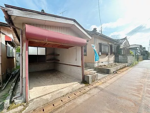 Used single-family home Sanjo City Shimosakai house