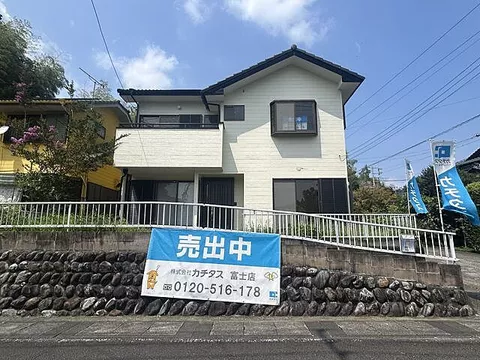 Used single-family home in Fujinomiya City, Habuna