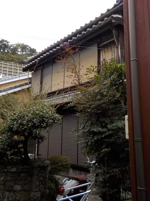 2F 6DK in Oaza-Ao, Hidaka-machi, Hidaka-gun, Hyogo (Kii-Uchihara Sta.)

1,300,000 yen