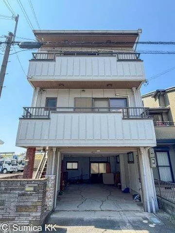 Nishikuramae-cho, Wakayama City (Wakayama City Station) 3-story 4DK