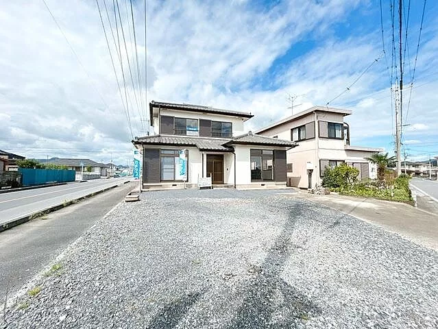 Used single-family home in Tanuma Town, Sano City