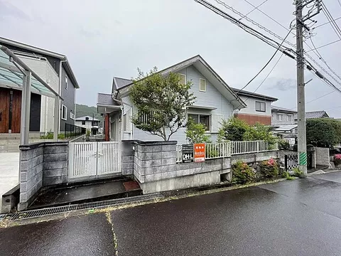 Used single-family home, one-story, Nabari