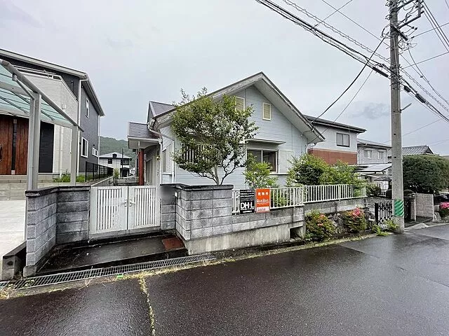 Used single-family home, one-story, Nabari