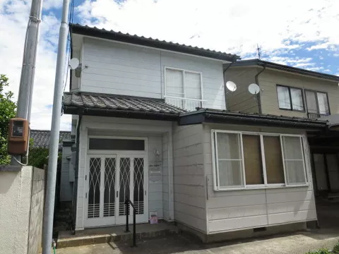 Toyama City, Toyowaka Town 2-chome (Jōkawahara Station) 2-story 4DK