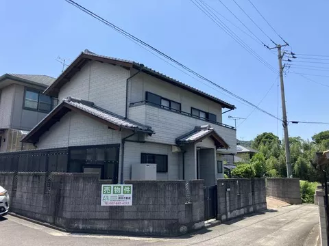 Takamatsu City, Kokubunji Town, Fukuya (Okamoto Station) 2-story 4DK