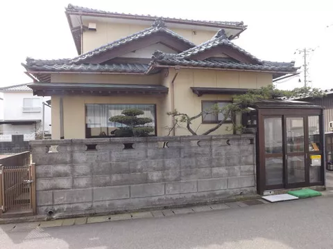 Awara City, Higashi Onsen 1-chome (Awara Yunomachi Station) 2-story building 8DK