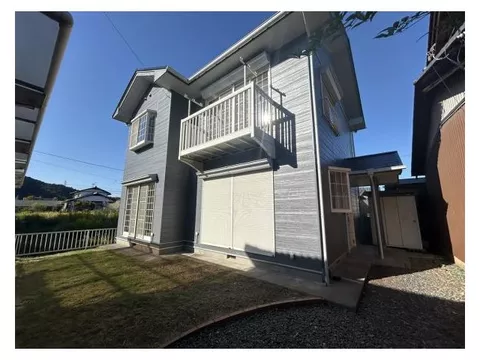 [Open House Held] [Interior and Exterior Renovated] Move-in available within the year. Garden space available. South-facing road