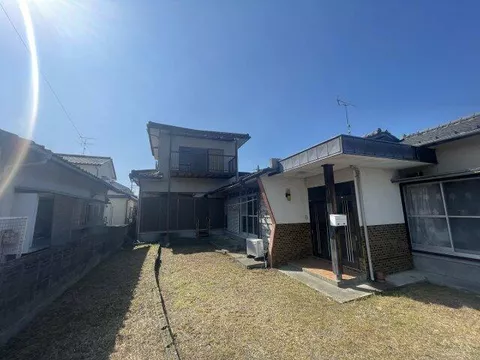 Yatsushiro City, Kojomachi (Yatsushiro Station), 2-story building, 7DK