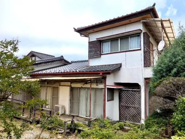 ♪Convenient location for daily shopping♪ There is a spacious garden that can be used in various ways!