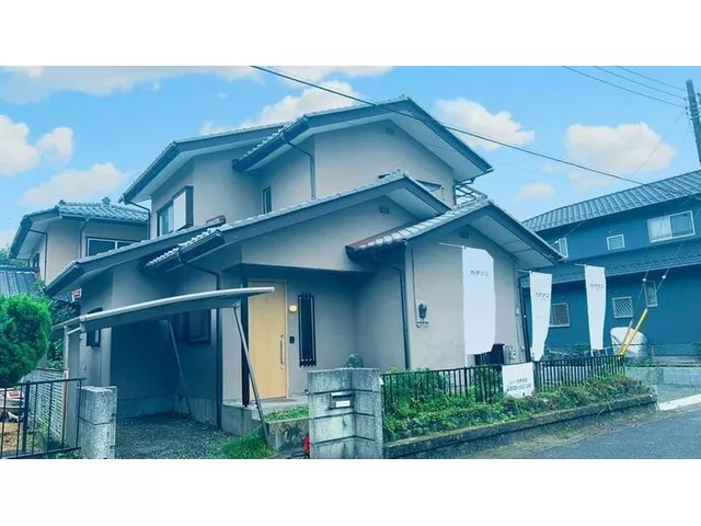 [Open House] Interior and exterior renovations in progress / Earthquake reinforcement work / Water area replacement / Parking for 3 cars available /