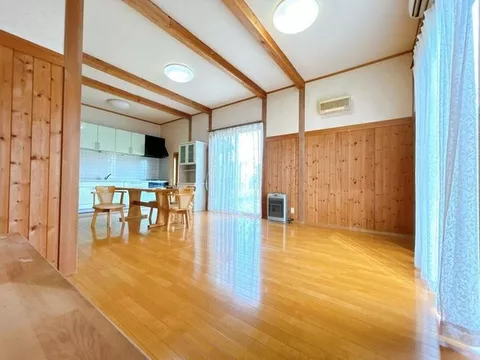 Open house event held / Limited-time current sale until September 14 / Parking for 4 cars / Quiet residential area - Image 2
