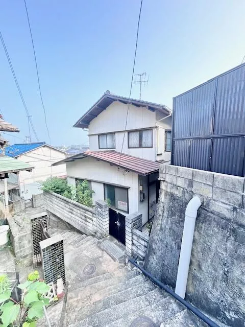Shimonoseki City, Maruyama-cho 3-chome (Shimonoseki Station) 2-story building 7DK