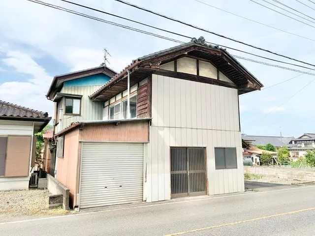 ■This is a used house in the nature-rich Umayama, Shimonita Town. Please renovate it to your liking♪
