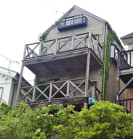 Used single-family home Kada Nature Village