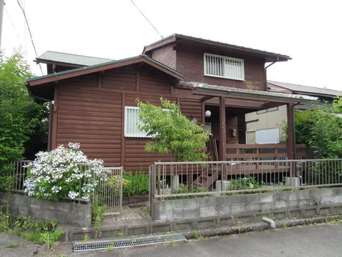 13 minutes on foot from "Shirakawaguchi" Station on the Takayama Main Line
