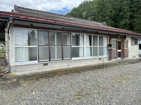 Shioya-gun, Shioya Town, Oaza Funai (Yaita Station) Single-story building 6DK