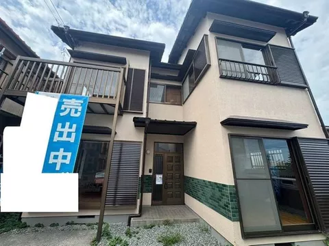 Renovated interior and exterior, ready for immediate move-in!