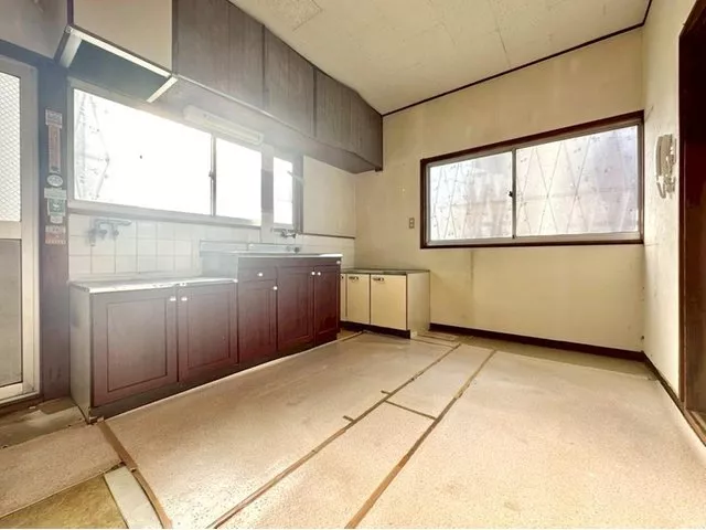 Immediate viewing available, no communication needed for confirmation! We accept consultations for renovations!
