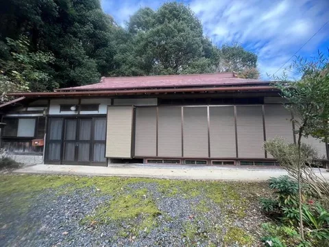 Popular single-story house