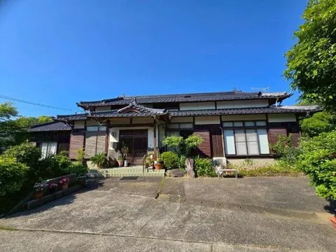 Kayaki Town 12 million yen
